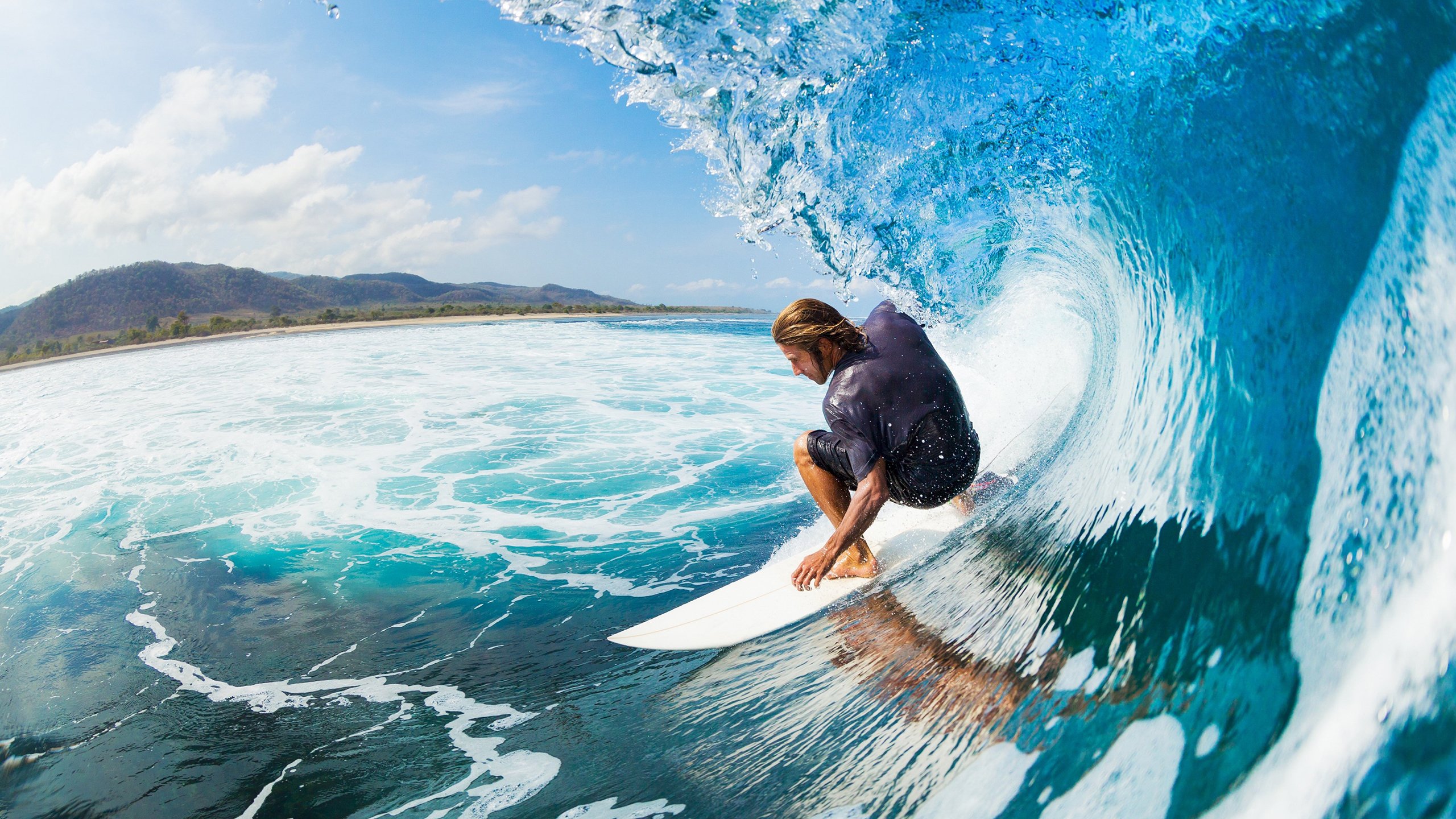 中超联赛中国队爆冷 球员状态起伏较大，中超参赛队